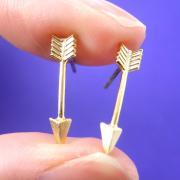 Small Arrow Feather Arrowhead Stud Earrings in Gold